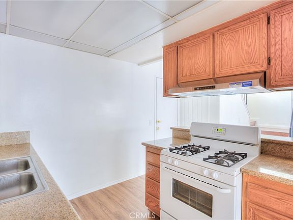 5th image of 4853 Jackson St #4853C