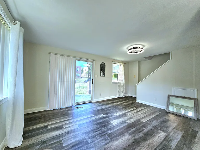8501 Chestnut Oak Rd — Photo 7