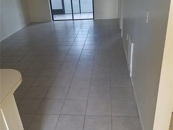 5th image of 2700 Park Windsor Dr APT 703