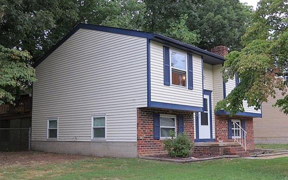 3rd image of 5301 Summerleaf Dr