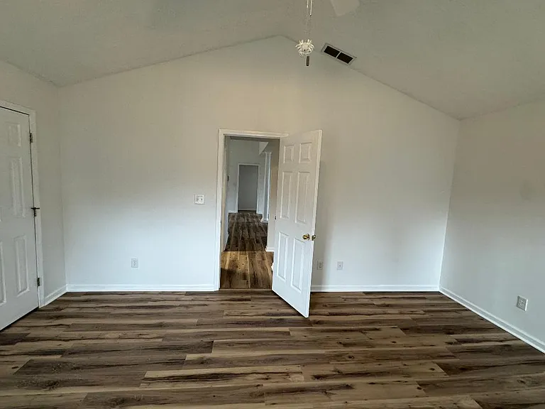1026 Thorncrest Dr — Photo 22