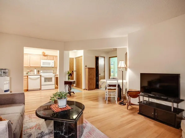 2425 E Franklin Ave APT 207, Minneapolis, MN 55406