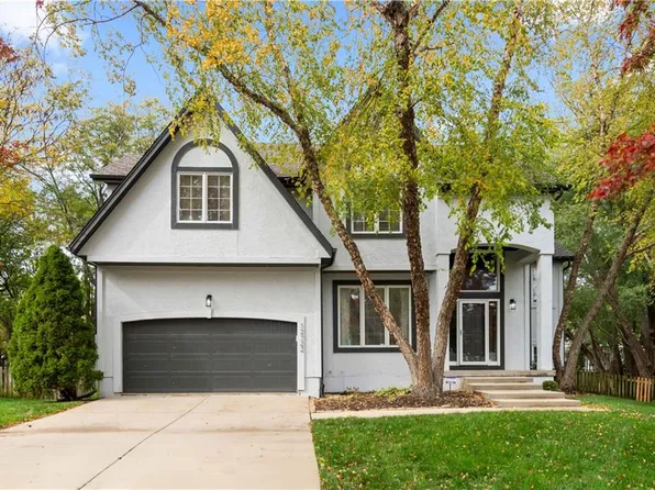 12722 Flint Ln, Overland Park, KS 66213