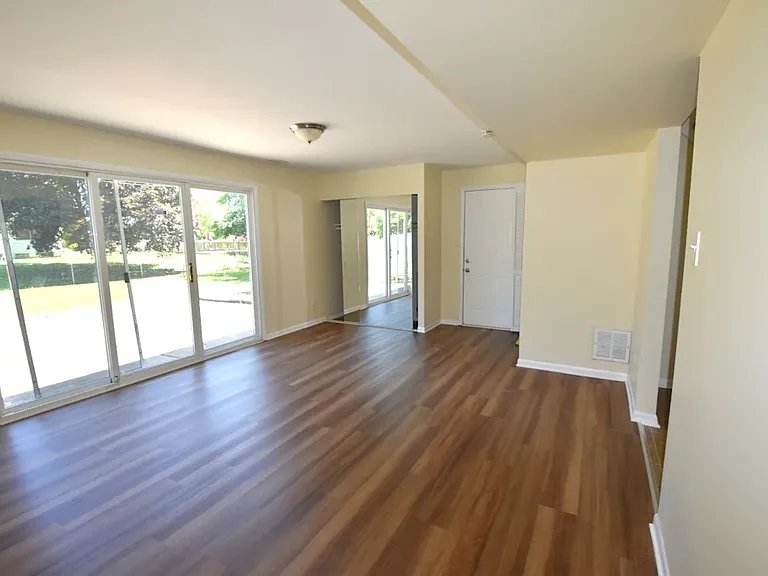 906 Natoma Ct — Photo 15