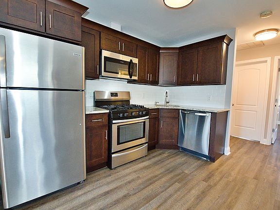 5th image of 116 Maple Ave APT 3