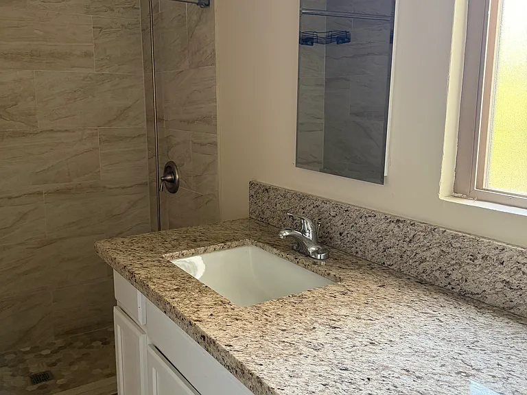 1210 Greenwood Dr — Photo 8