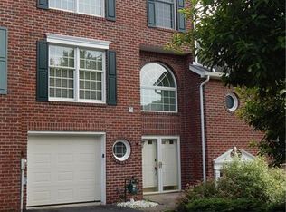 77 Unity Sq, Greensburg, PA 15601