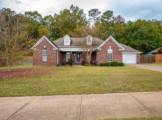 108 Yocona Ridge Rd, Oxford, MS 38655