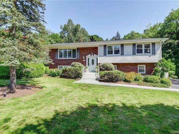 55 Montebello Road, Montebello, NY 10901