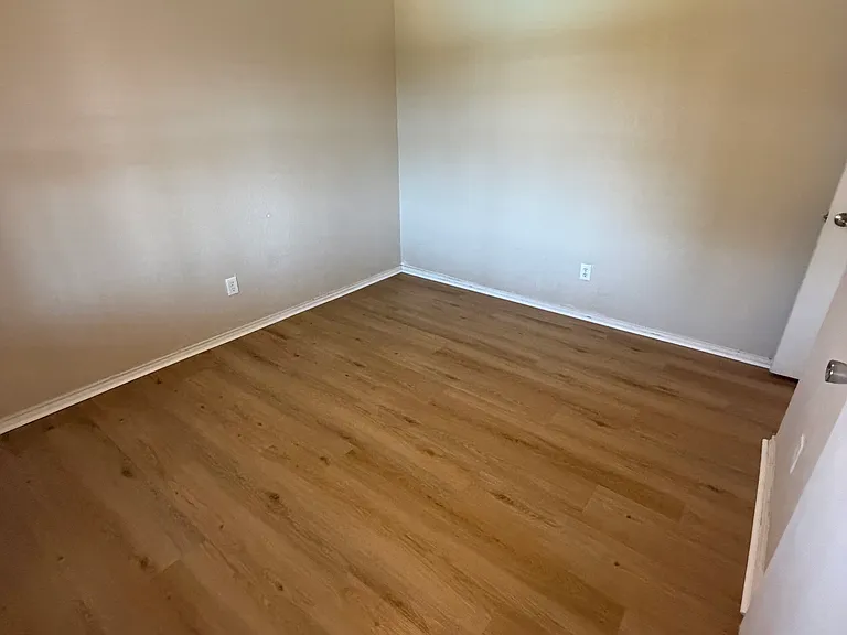3505 Lakecrest Dr — Photo 26