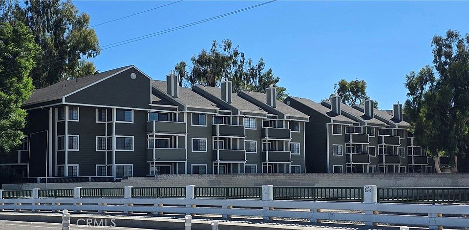 1st image of 6545 Reseda Blvd