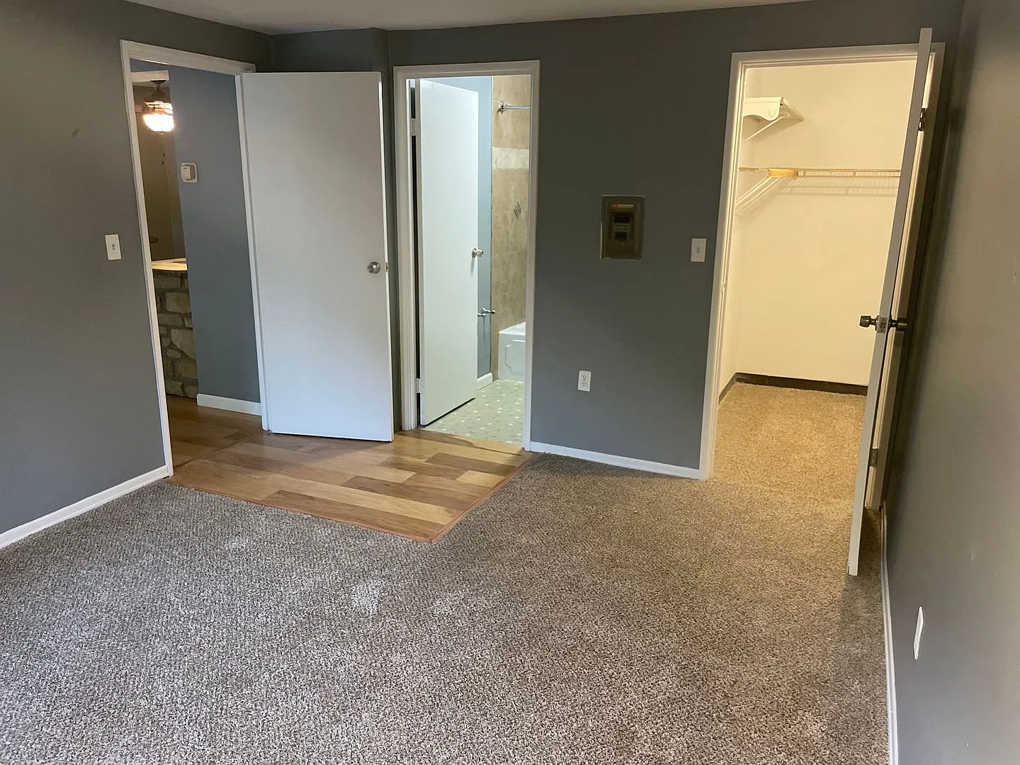 2785 Queen City Avenue — Photo 4
