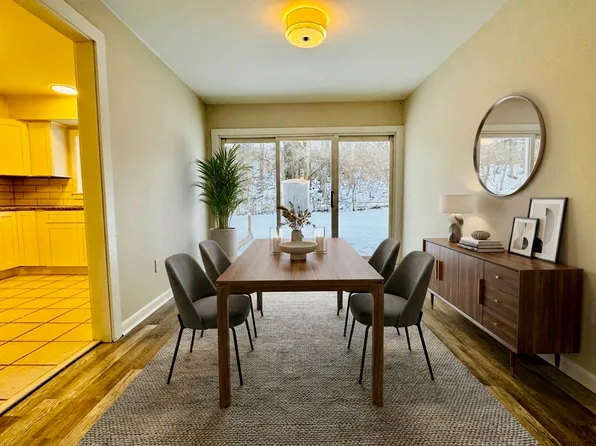 818 Summit Chase Dr, Reading, PA 19611