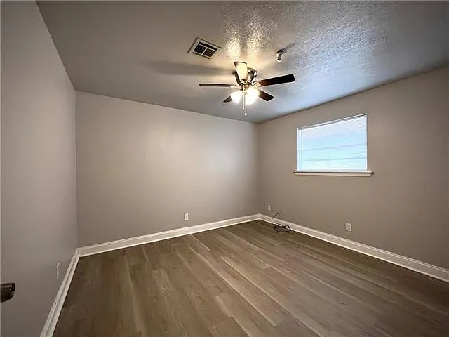 2625 Panama St — Photo 9