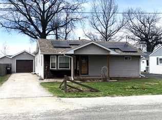 1139 N Lincoln Ave, Taylorville, IL 62568