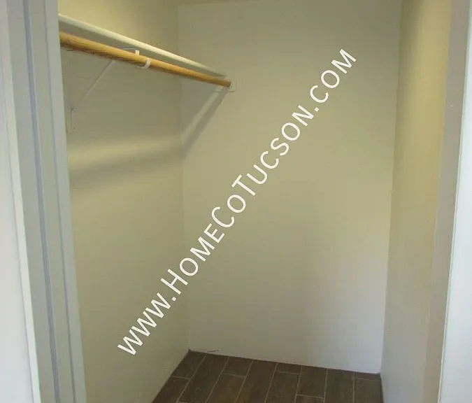 3668 N Royal Prince Ct — Photo 25