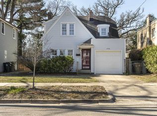 2739 Chamberlain Ave, Madison, WI 53705