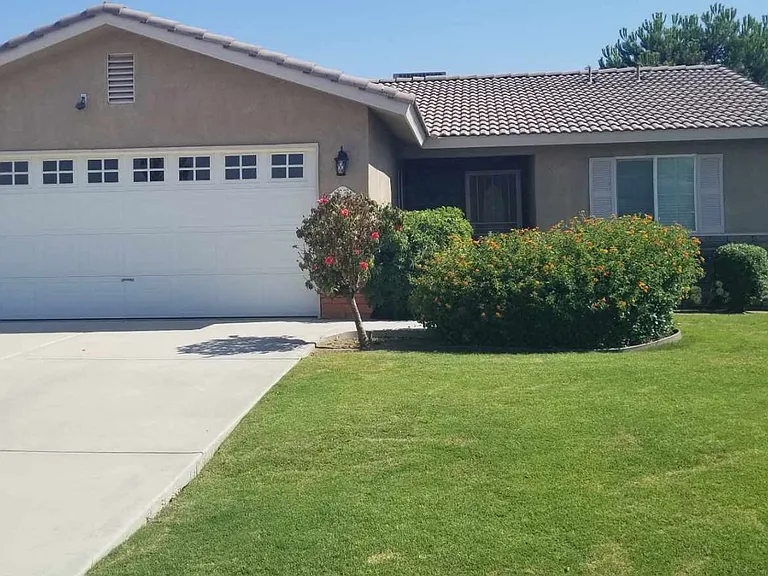 805 Sunset Meadow Ln — Photo 1
