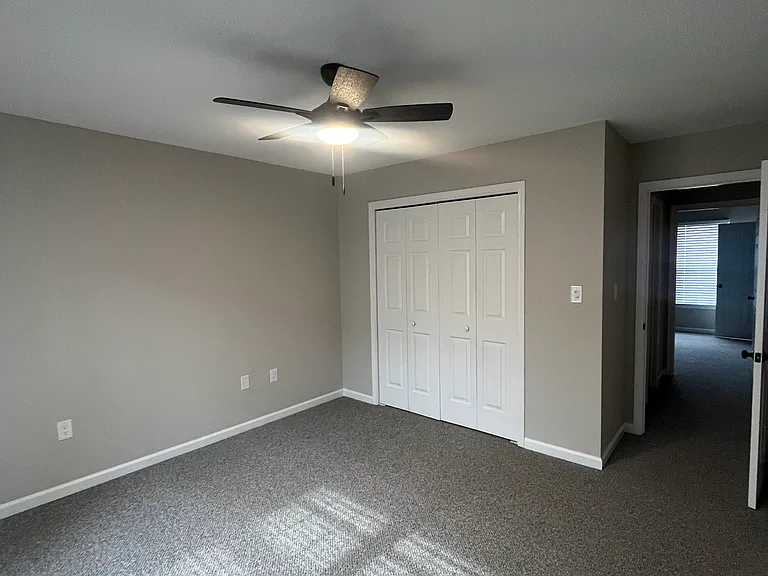 19 Somersett Dr — Photo 13