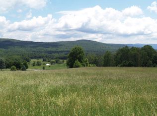 22 Pucker St, Wallingford, VT 05773