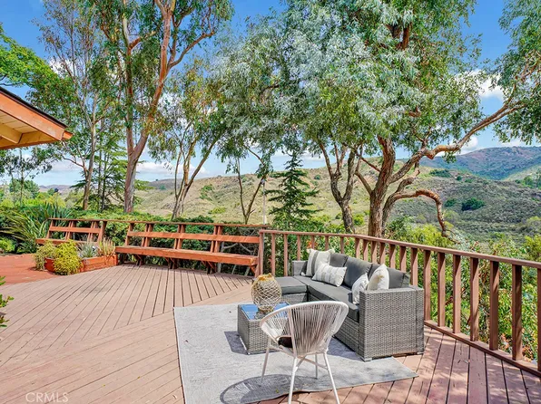 10141 Overhill Dr, Santa Ana, CA 92705