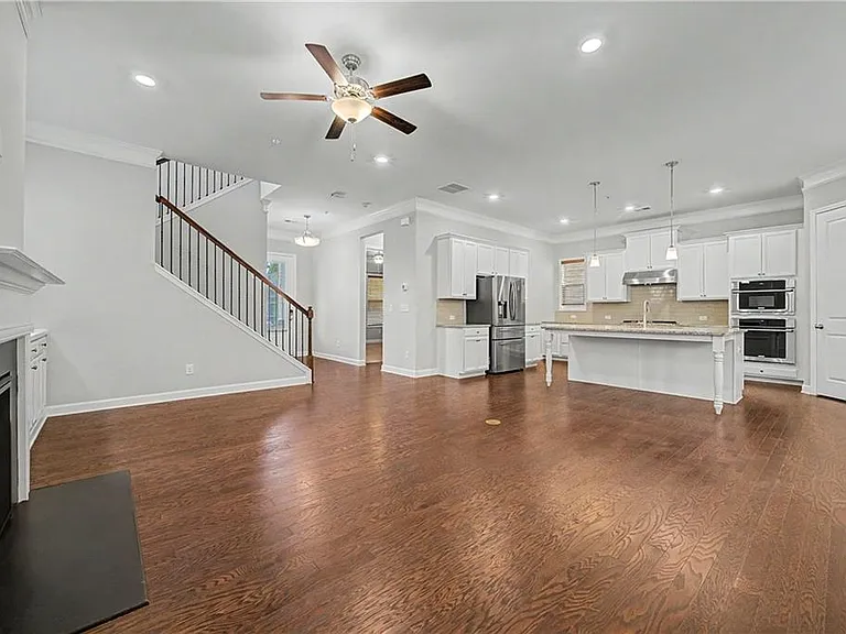 165 Mansfield Dr — Photo 7