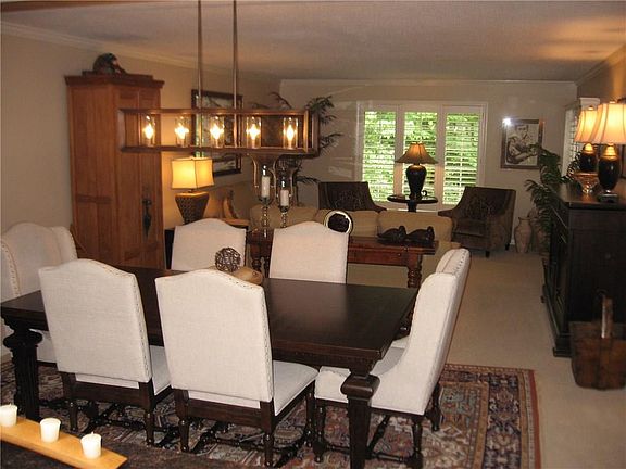 2nd image of 3292 Georgian Ct