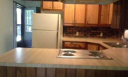 2nd image of 7428 Lakewood Dr