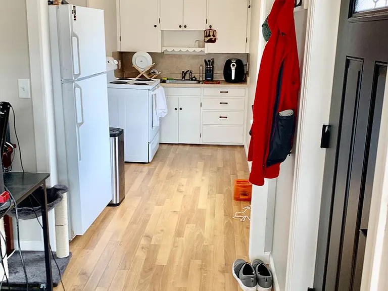 534 E Front St — Photo 18