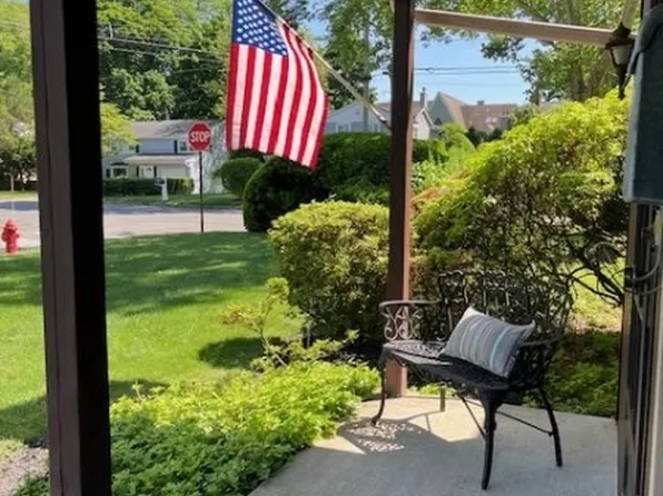 2 Campbell St, Waldwick Boro, NJ 07463