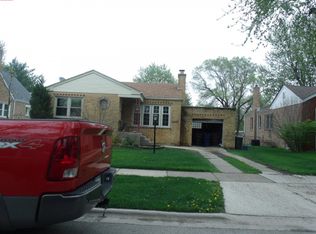 18637 Highland Ave, Evanston, IL 60430