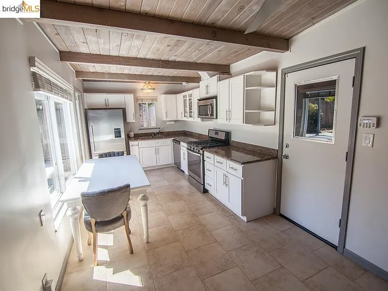1111 Marionola Way — Photo 12