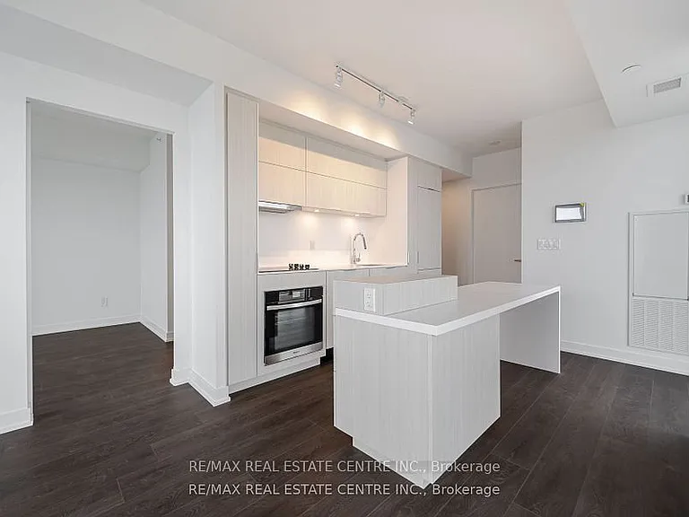 370 Martha St #1703 — Photo 14