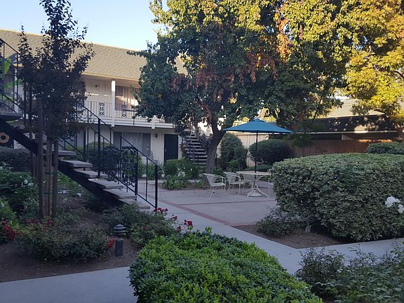 2nd image of 5090 N Roosevelt Ave APT 27
