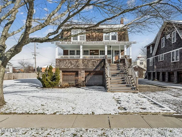 54 Osborne Ave — Photo 3