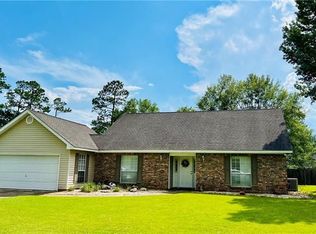 182 Cherokee Dr, Abita Springs, LA 70420