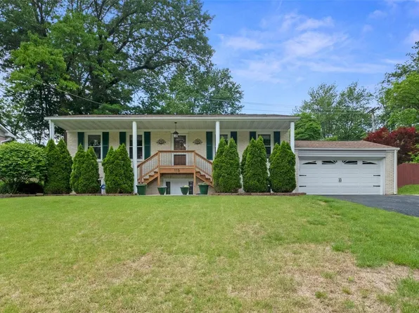 115 Mark Dr, Fairview Heights, IL 62208