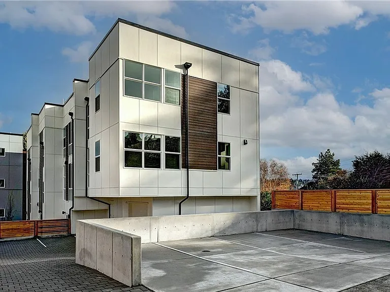 3803 23rd Ave W — Photo 19