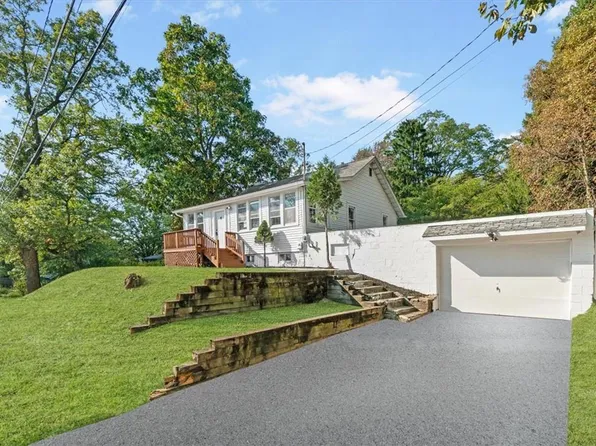 90 Smithtown Road, Fishkill, NY 12524
