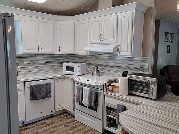 5th image of 2161 Pebble Beach Blvd