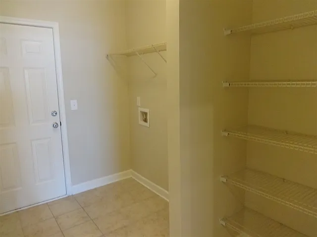 308 Nuttall Dr — Photo 12