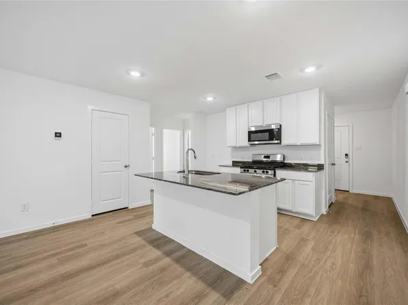 4810 Peanut Butter And Jelly Dr, Houston, TX 77048