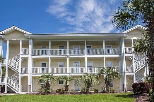 4291 Hibiscus Dr #1-301 — Photo 2