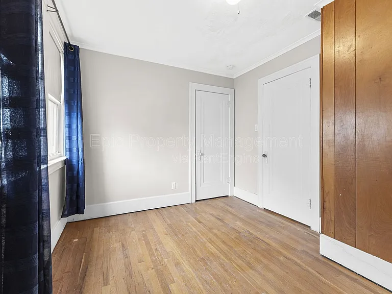152 Ford Ave — Photo 10