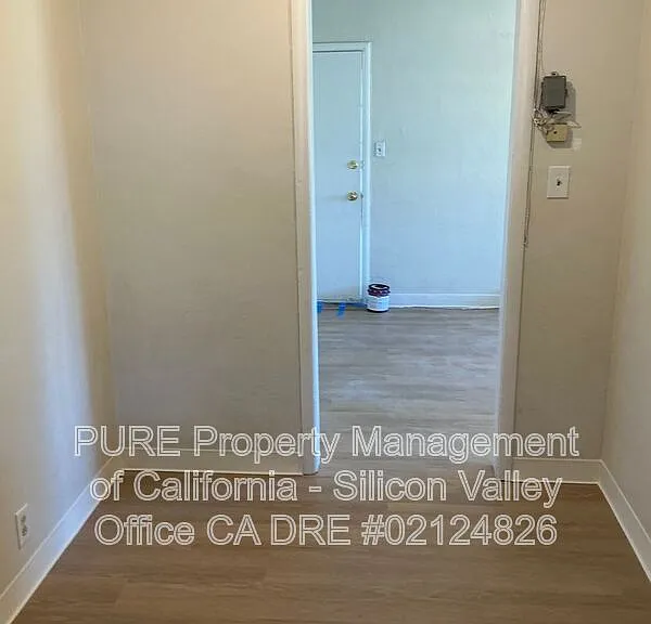 79 N 10th St #1 — Photo 19
