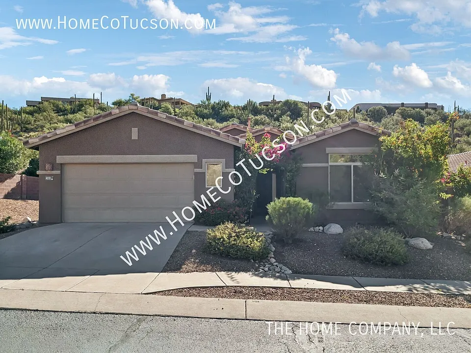 4232 N Sunset Cliff Dr