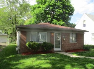 26014 Hanover St, Dearborn Heights, MI 48125