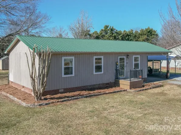 4329 Startown Rd, Newton, NC 28658