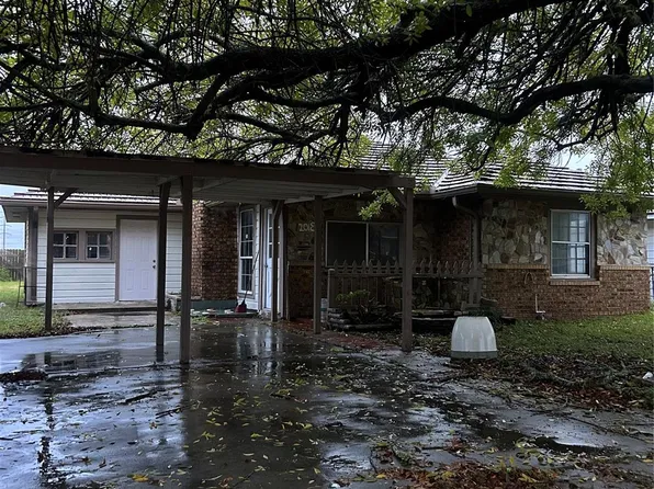 2018 N Avenue H, Freeport, TX 77541