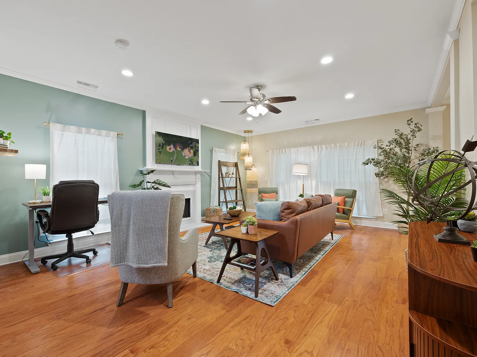 3 bed, 2.5 bath, 1814 sqft, $6,000 — Photo 1